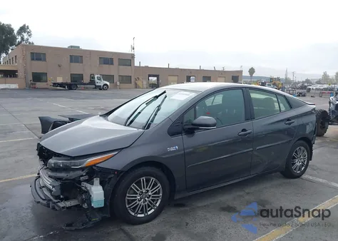 2017 Toyota Prius Prime Premium z USA, uszkodzony, nr VIN JTDKARFP9H3061923